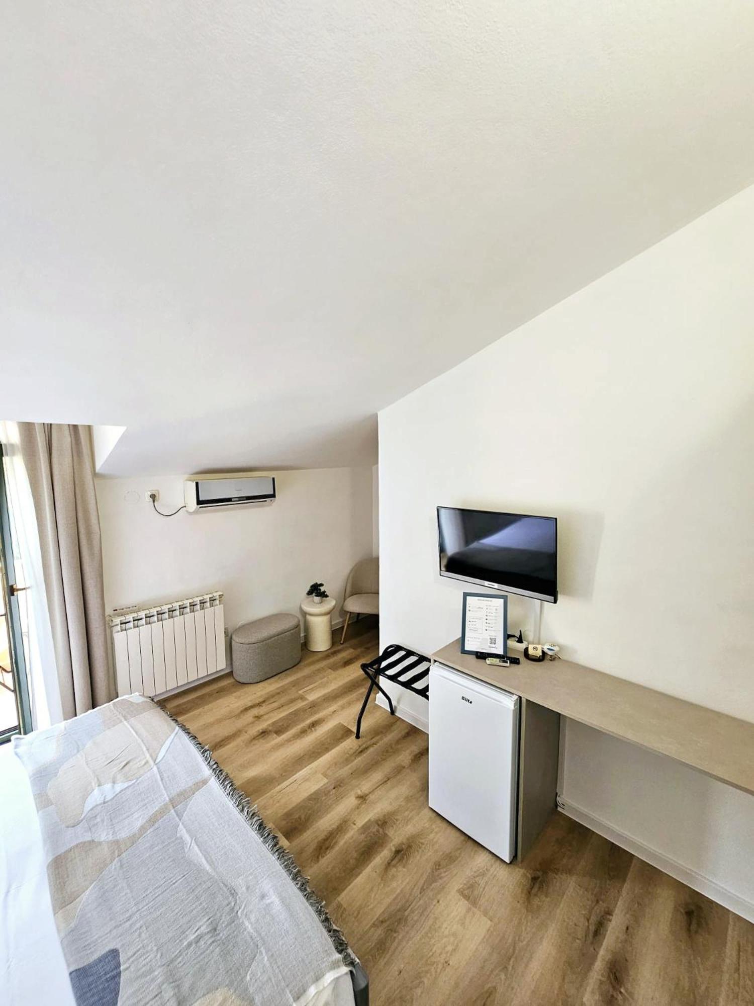 Pansion Ana Hotel Mali Losinj Exterior photo
